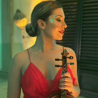 Laura C. Violinist